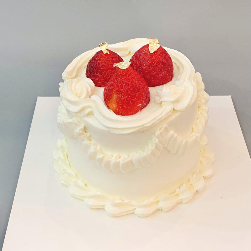Birthday cake vintage decoration 3