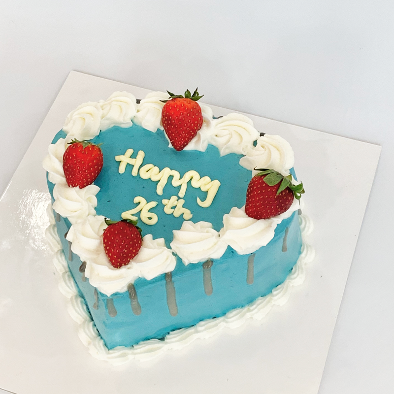 Birthday cake vintage decoration 6 coeur heart
