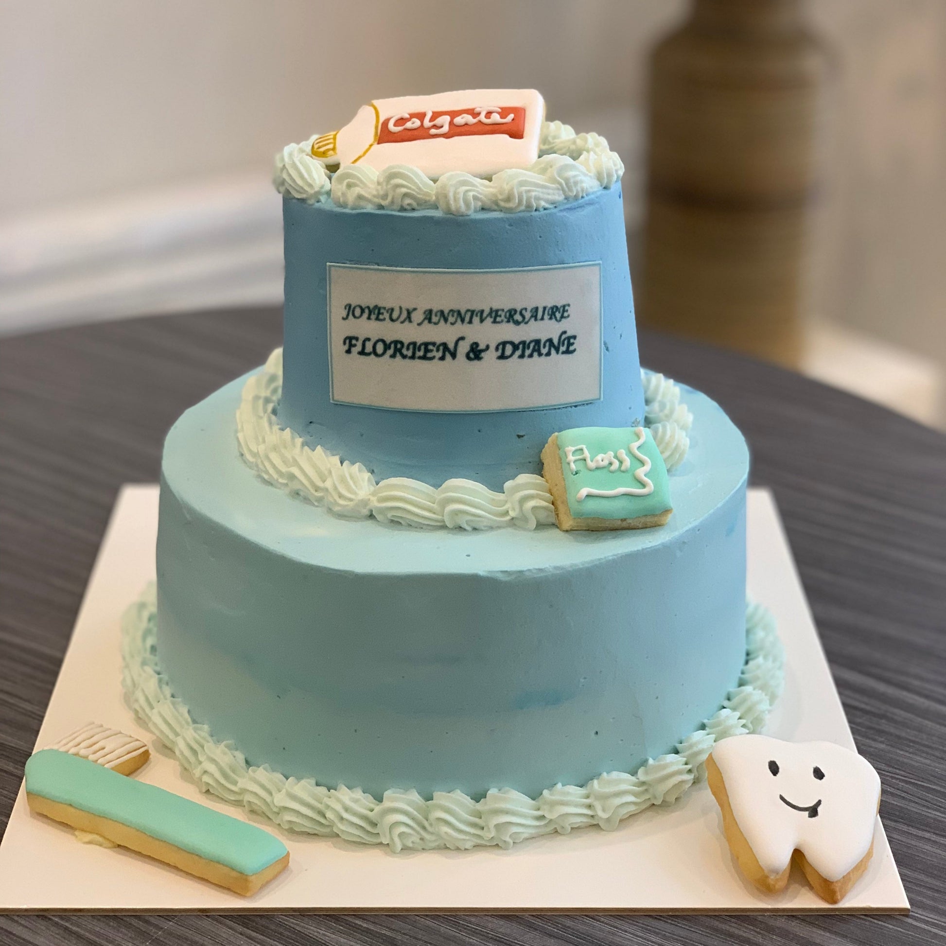 Anniversary cake two floors couple