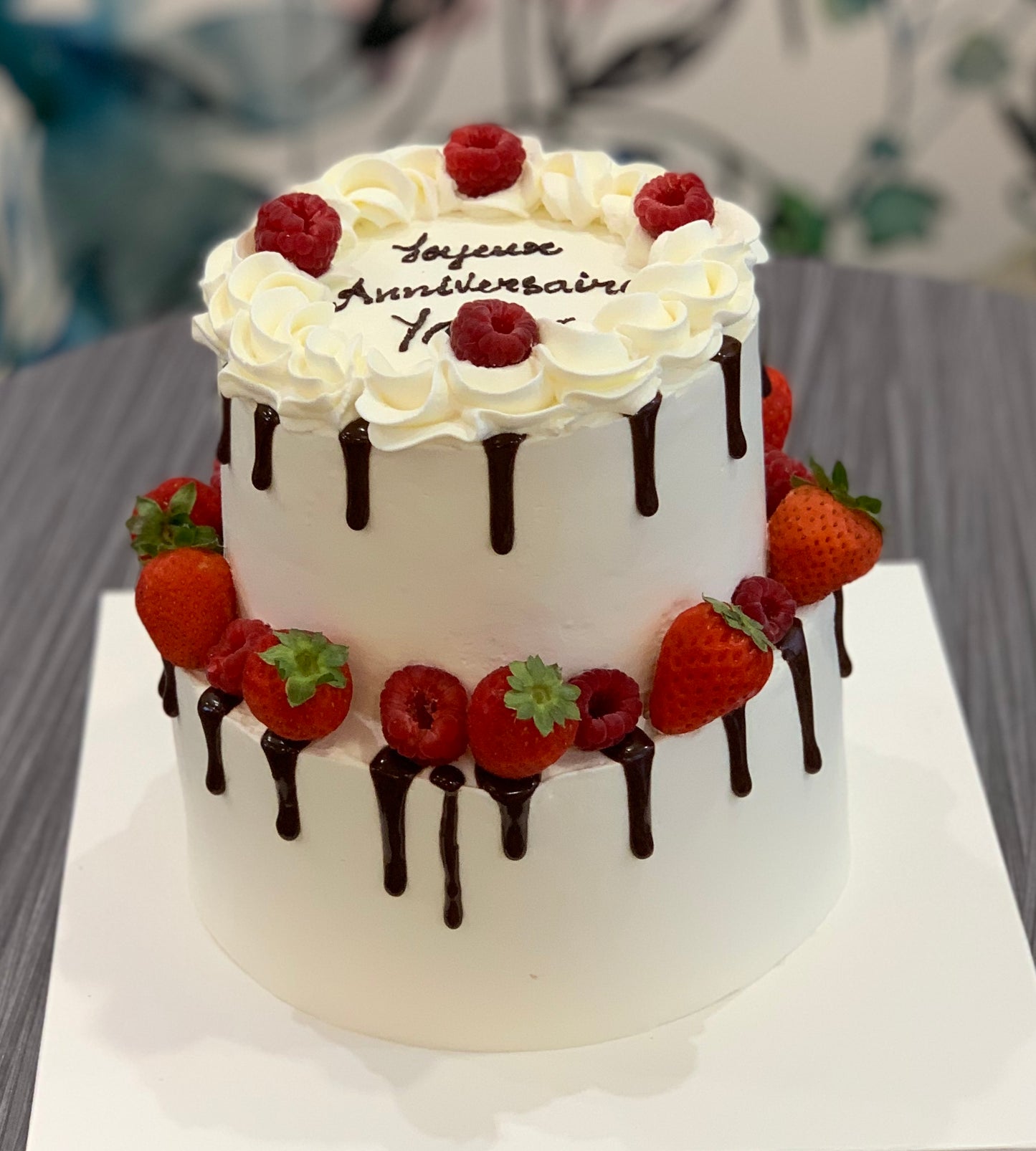 Gâteau d'anniversaire à 2 étages